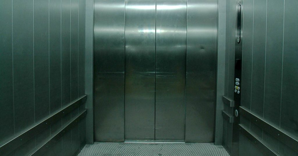 ryzyko zawodowe na stanowisku pracy operator dźwigu
