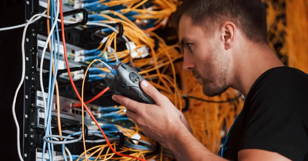 bhp ryzyko zawodowe konserwator sieci i systemów komputerowych